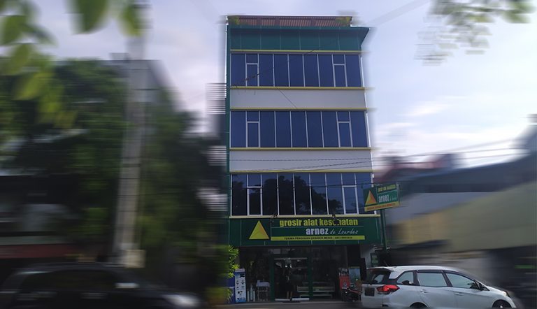 Arnez De Lourdes Makassar