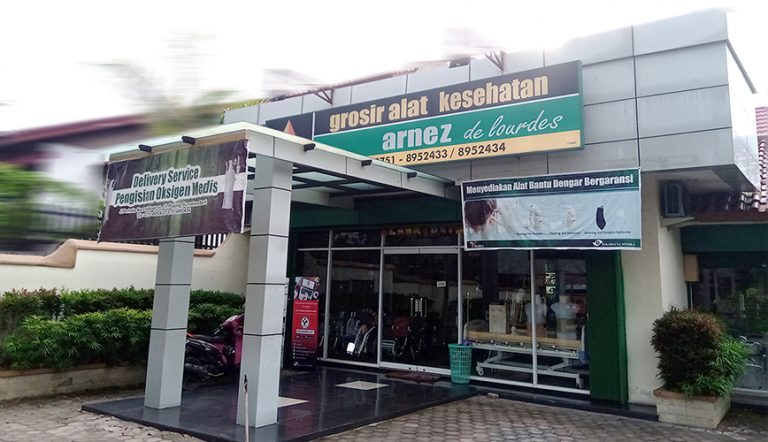 Arnez De Lourdes Padang